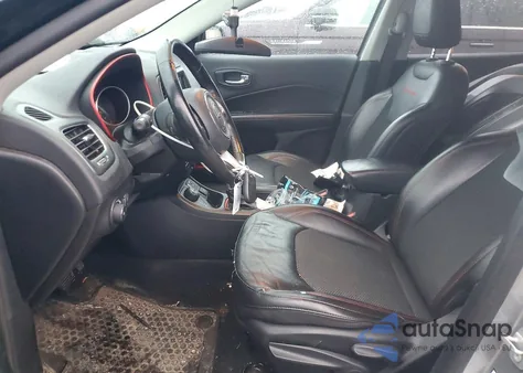 2020 Jeep Compass Trailhawk z USA, uszkodzony, nr VIN 3C4NJDDB4LT207861